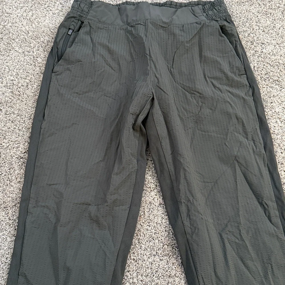 Athleta euc